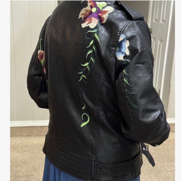 Luxe Floral Embroidered Vegan Leather Zip up Moto Jacket - Picture 2 of 10